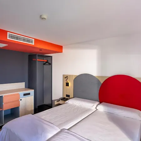Sholeo Gigantes (adults Only) 3*